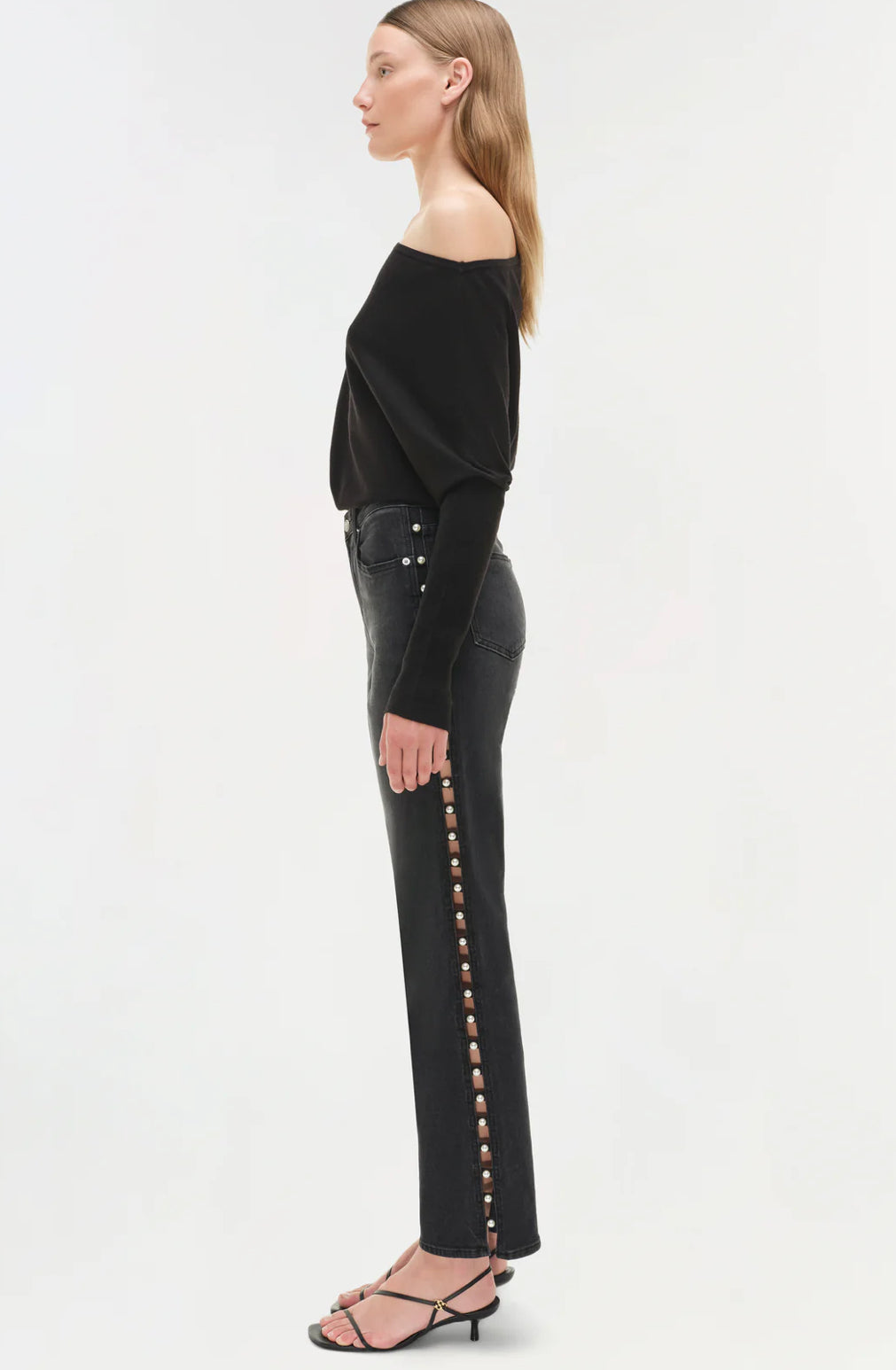 AMELIA STRAIGHT LEG JEAN